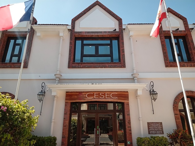 Emploi local dans la fonction publique : feu vert prudent du Cesec Emploi local dans la fonction publique : feu vert prudent du Cesec