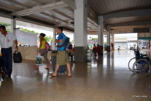 La grève à Air Tahiti a fait quelques heureux ce dimanche : des écoliers partis en vacances dans les îles la semaine dernière et qui n'ont pas pu rentrer en raison des annulations de vol.