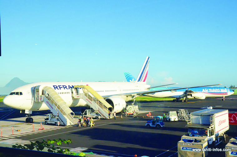 Leg : La flambée des cours du pétrole et du Kérosène oblige les compagnies aériennes du monde entier à prendre des mesures pour amortir les surcoûts provoqués par la crise au Moyen-Orient. (archives Tahiti Infos)