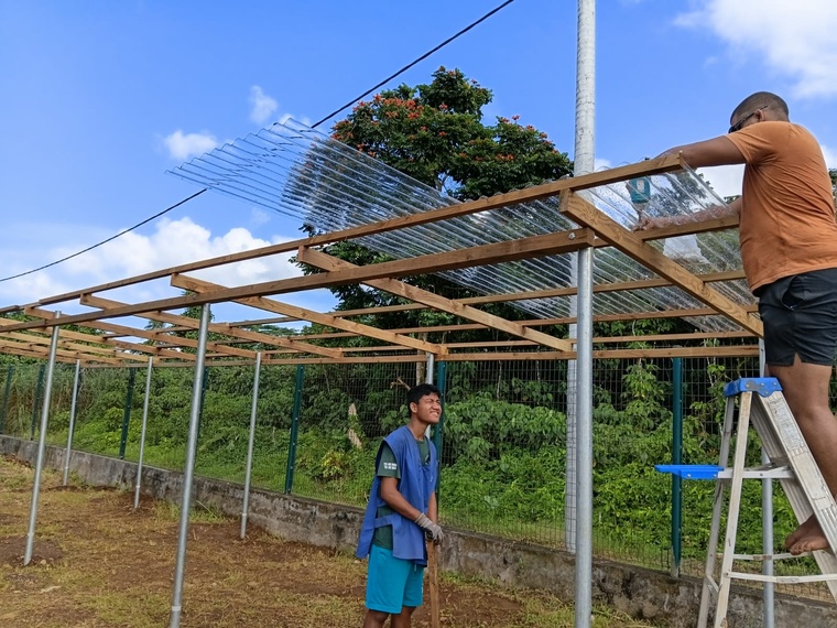 Leurs camarades de seconde portent un projet de pépinière en faveur de la restauration écologique. Leurs camarades de seconde portent un projet de pépinière en faveur de la restauration écologique.