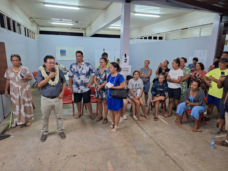 Willy Chung Sao s’est exprimé à la fin de cette première soirée électorale (Crédit : Anne-Charlotte Lehartel).