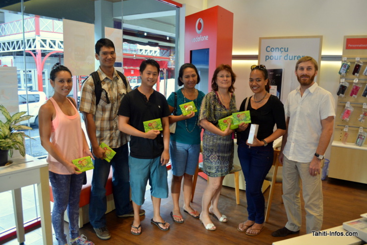 Laetitia Mao remporte un iPhone 6+ au jeu Vodafone Numéro Fétiche 13