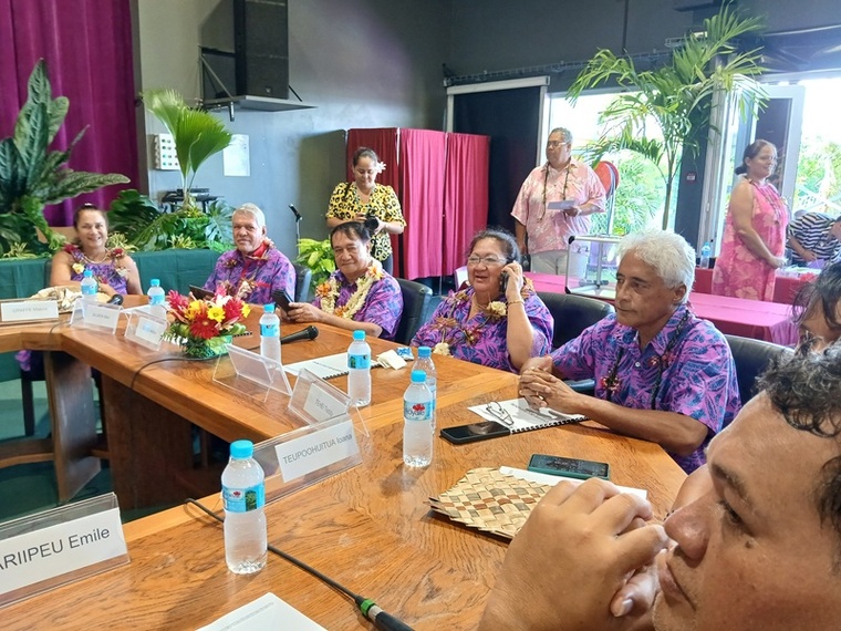 Paea repasse sous pavillon autonomiste : Tepuaraurii Teriitahi officiellement investie tāvana