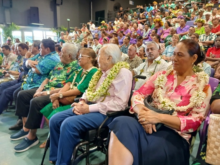 Paea repasse sous pavillon autonomiste : Tepuaraurii Teriitahi officiellement investie tāvana Paea repasse sous pavillon autonomiste : Tepuaraurii Teriitahi officiellement investie tāvana