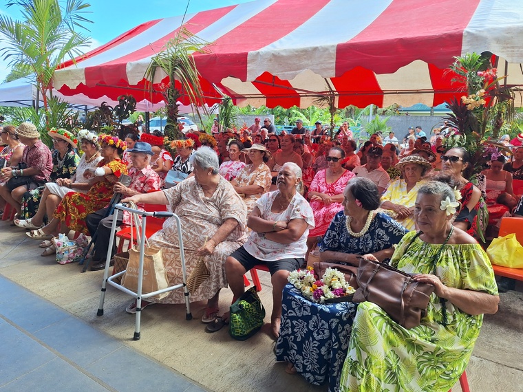 Une séance d’investiture populaire à laquelle de nombreuses personnes ont assisté. Une séance d’investiture populaire à laquelle de nombreuses personnes ont assisté.