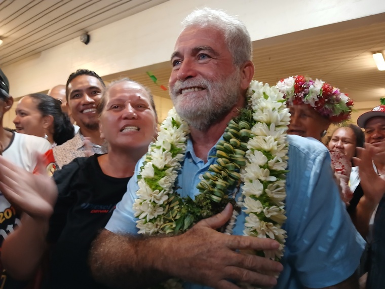 A Papeete, Brillant triomphe, Le Gayic bouscule le Tavini