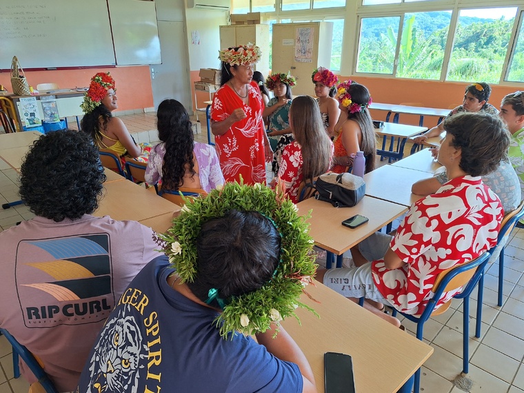 Initiation au hīmene tārava avec Maeva Manarii.