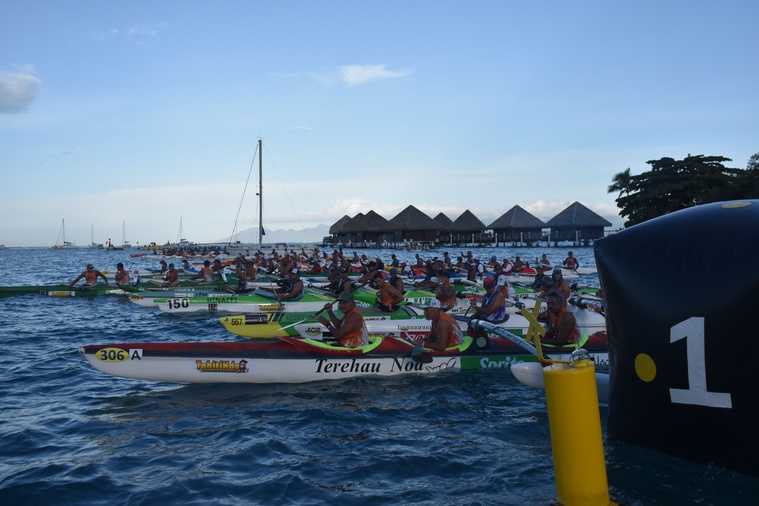 Le départ de la 35e édition du marathon de Polynésie La 1ère.