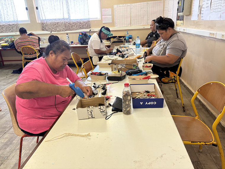 L’école de Hao s’habille pour le Makeva haga L’école de Hao s’habille pour le Makeva haga