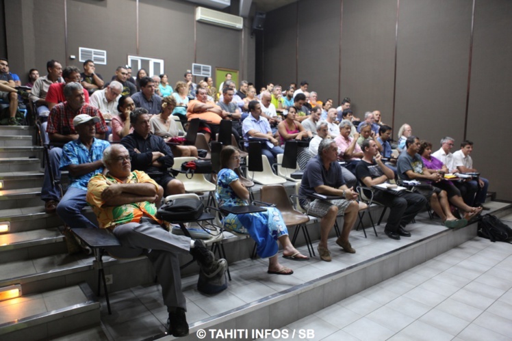 De nombreux présidents de fédérations avaient fait le déplacement à la demande de Mme la ministre De nombreux présidents de fédérations avaient fait le déplacement à la demande de Mme la ministre