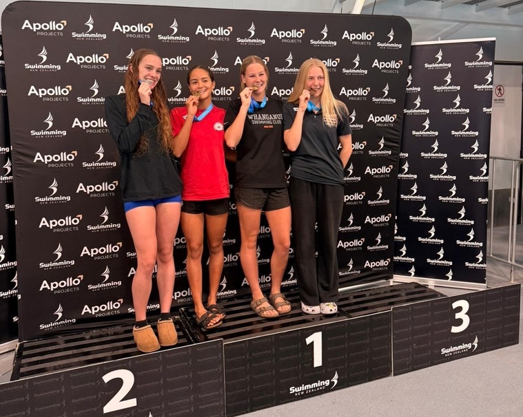 Déotille Videau (en rouge) a réalisé une belle moisson de médailles d’or et de records de Polynésie en Nouvelle-Zélande.