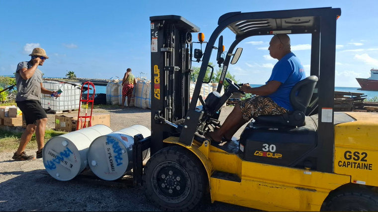 “Les cargos, un lien important entre Papeete et les îles” “Les cargos, un lien important entre Papeete et les îles”