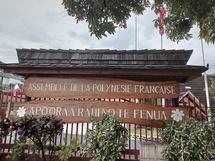 La mort annoncée du RNS en débat à Tarahoi