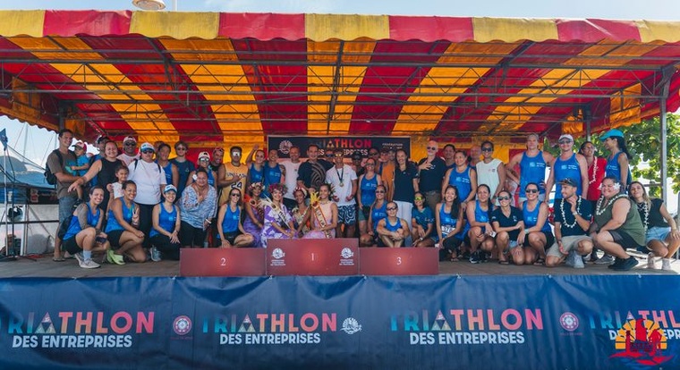 Le triathlon des entreprises est devenu un événement incontournable au Fenua.
