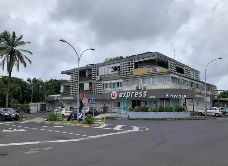 Trois blessés dans une agression au couteau à Taunoa