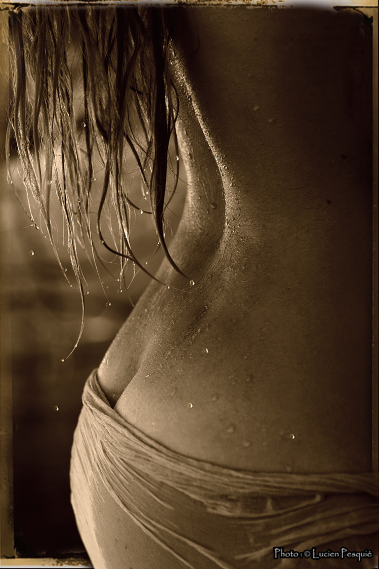 Ouvert à toutes les formes d'art, Lucien Pesquié est passionné par la culture polynésienne.