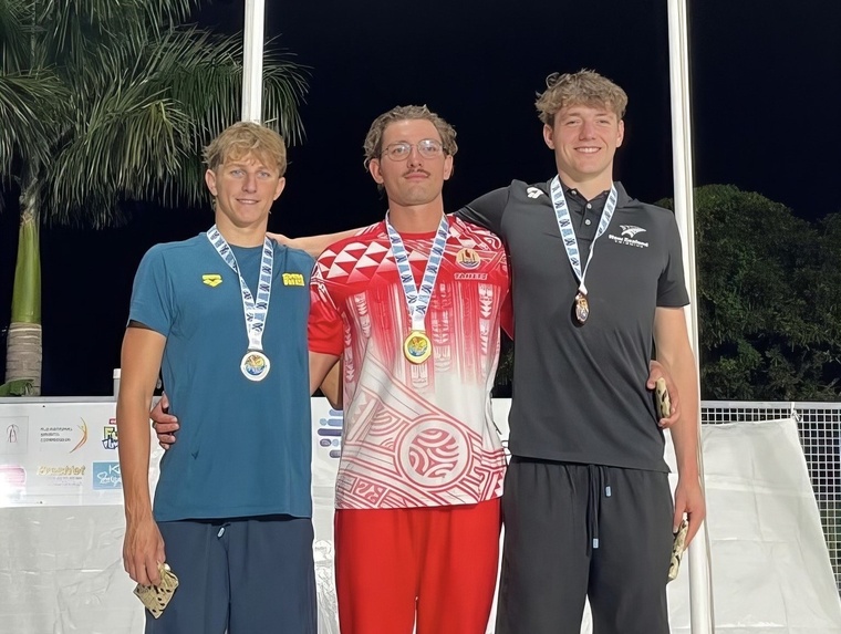 Tahiti excelle aux Oceania de natation