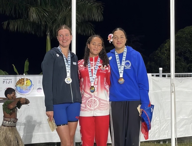 Tahiti excelle aux Oceania de natation