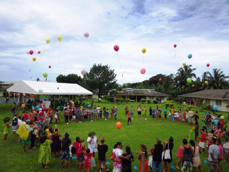 Lâcher de ballons lors de la récente Journée Frères & Sœurs au Village d'enfants SOS de Papara. Lâcher de ballons lors de la récente Journée Frères & Sœurs au Village d'enfants SOS de Papara.
