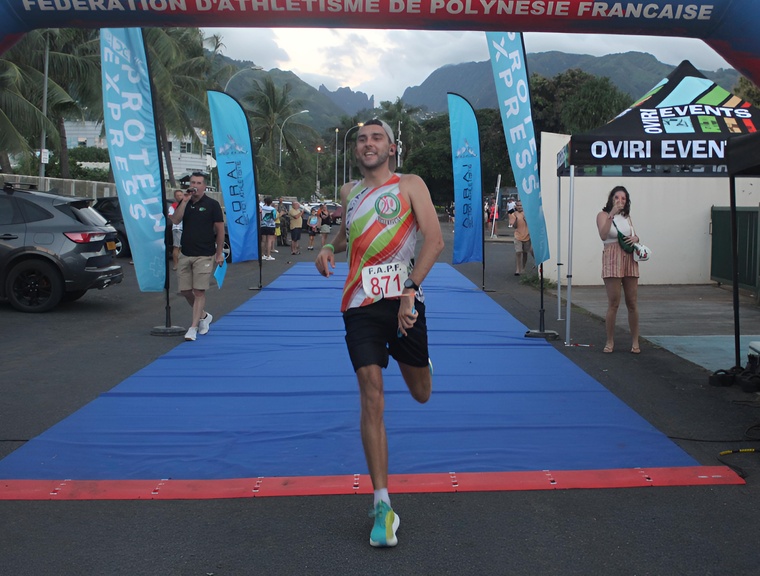 Killian Barracosa a réalisé une grosse performance en terminant 4e du 5 km puis en gagnant le 10 km dans la foulée.