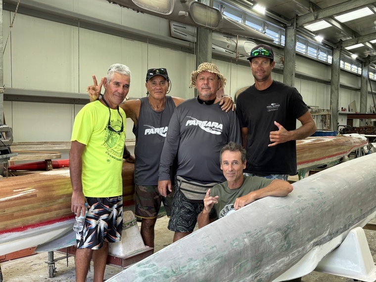 Un documentaire sur la “baleine” du va’a, entre tradition et innovation 