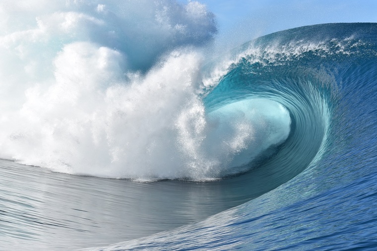 Un nouveau train de houle va frapper Teahupo’o la semaine prochaine (Crédit : archive/ACL).