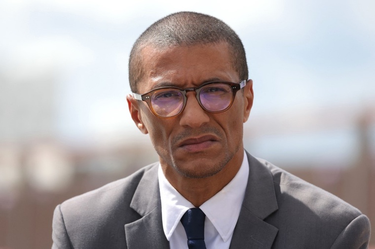 Le maire de Saint-Ouen Karim Bouamrane (PS), "candidat pour être le prochain président de la République"