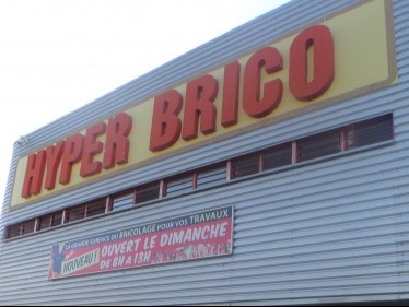​Changement de main pour les Hyper Brico ?