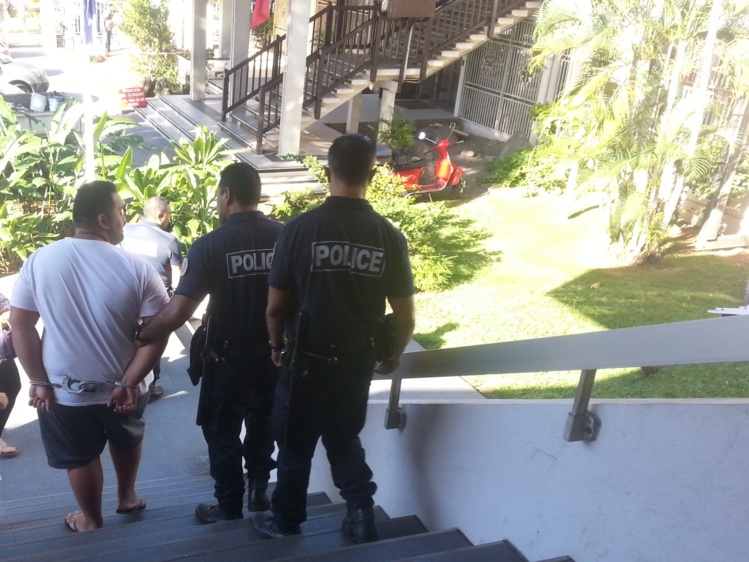 L'escroc aux trente victimes sévissait sur les réseaux sociaux : 2 ans ferme et mandat de dépôt