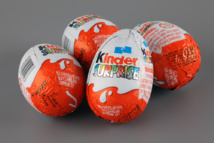 Inquiet face à la malbouffe, le Chili dit non au Kinder Surprise Inquiet face à la malbouffe, le Chili dit non au Kinder Surprise