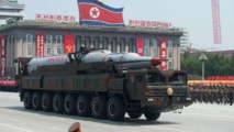 Corée du Nord: Kim qualifie l'essai de missiles de succès menaçant les bases américaines du Pacifique