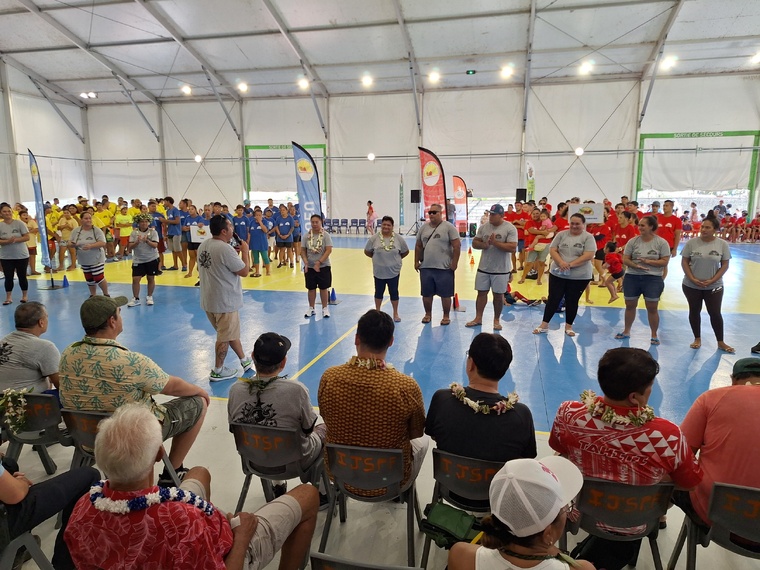 C’est parti pour une semaine de heiva sportif à Pueu (Crédit : Anne-Charlotte Lehartel).