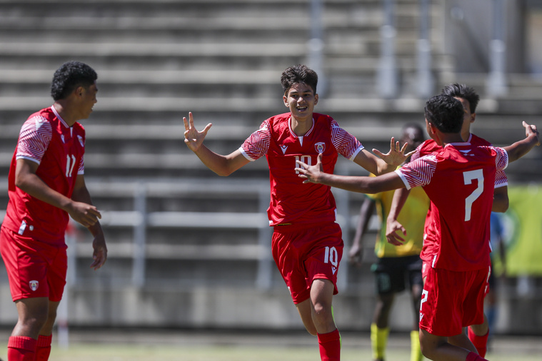 La joie des jeunes tahitiens après leur victoire. Photo OFC Media via Phototek