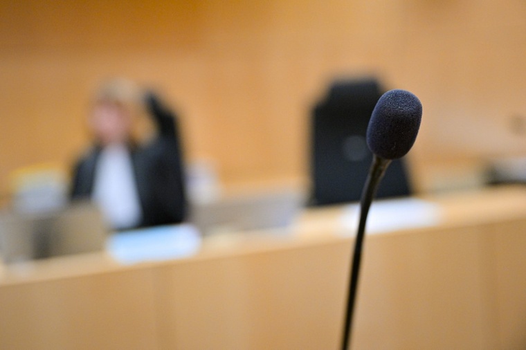 Un mineur mis en examen et écroué pour le viol d'une octogénaire Un mineur mis en examen et écroué pour le viol d'une octogénaire