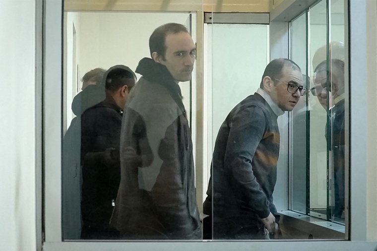 Azerbaïdjan - De 12 à 15 ans de prison pour des journalistes et des militants des droits de l'homme Azerbaïdjan - De 12 à 15 ans de prison pour des journalistes et des militants des droits de l'homme