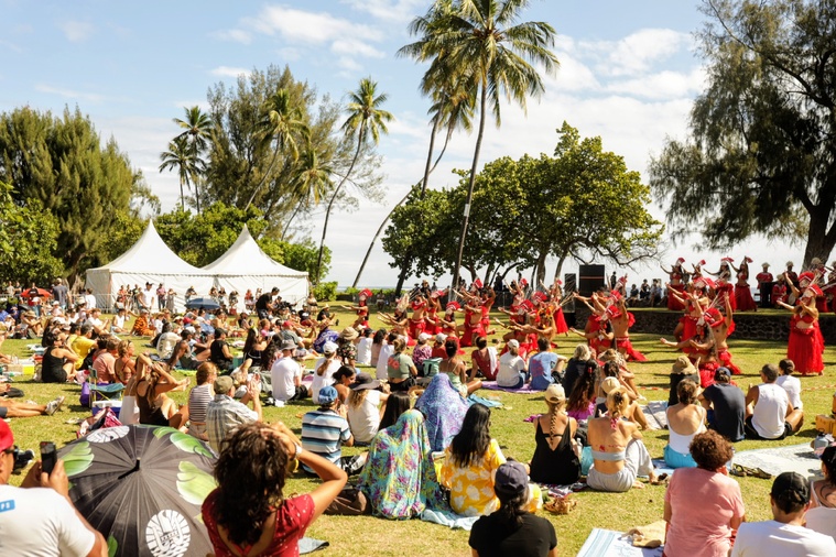 Le groupe Temaeva a ouvert les prestations du Nu’uroa Fest’ dans les jardins du Musée de Tahiti et des Îles. ©Violaine Broquet