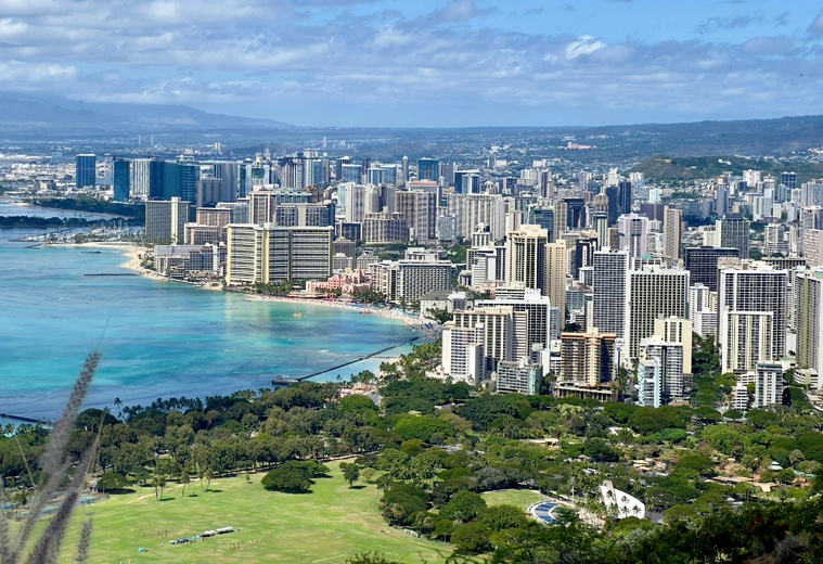 Etat d'urgence à Hawaï, menacé par une tempête tropicale Etat d'urgence à Hawaï, menacé par une tempête tropicale