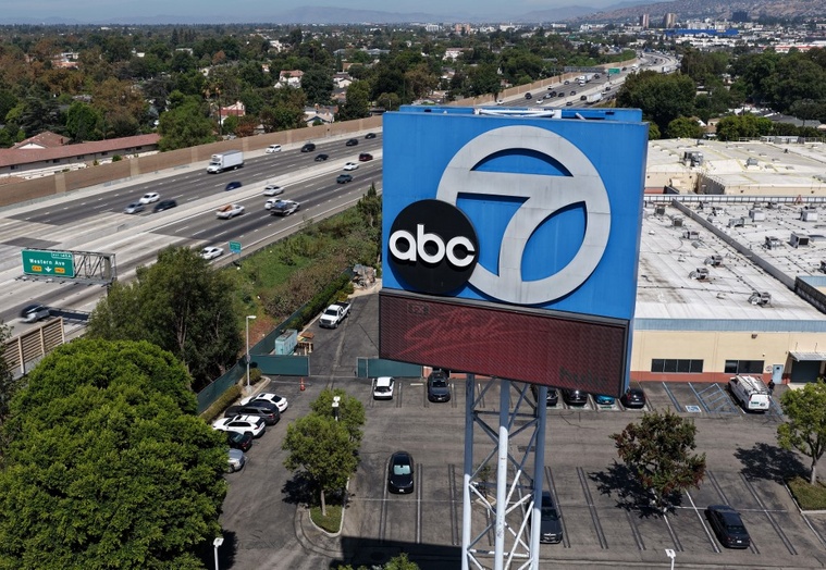 La chaîne ABC, détenue par Disney, attaque en justice l'administration Trump sur la liberté d'expression