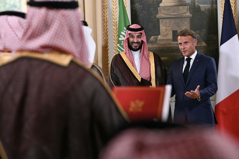 Macron et le prince héritier saoudien lancent un mégaprojet de parcs d'attractions près de Paris Macron et le prince héritier saoudien lancent un mégaprojet de parcs d'attractions près de Paris