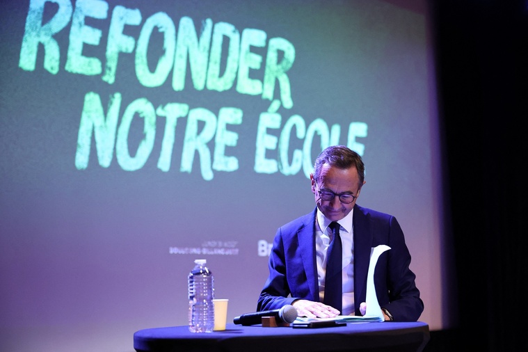 Un rapport sénatorial veut supprimer le droit des bacheliers de poursuivre des études Un rapport sénatorial veut supprimer le droit des bacheliers de poursuivre des études