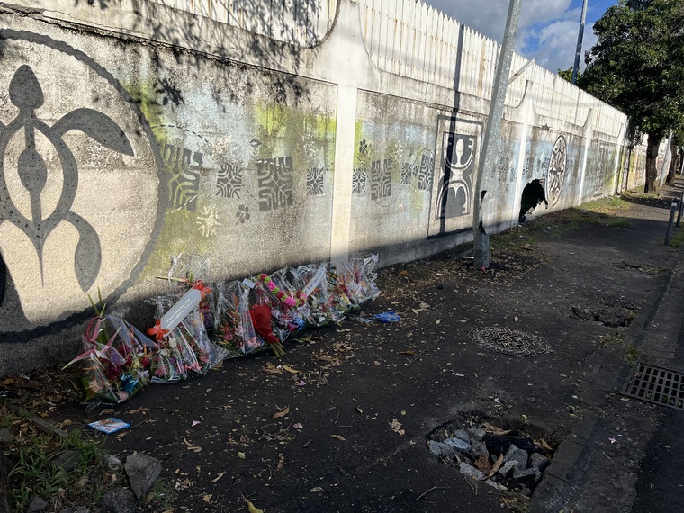 Au procès du lycéen mortellement fauché à Pirae en 2024 : “On aurait préféré qu'il fasse l'école buissonnière” Au procès du lycéen mortellement fauché à Pirae en 2024 : “On aurait préféré qu'il fasse l'école buissonnière”