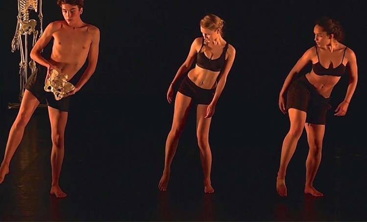 L'intérêt de cet enseignement est d'allier la danse et la santé.