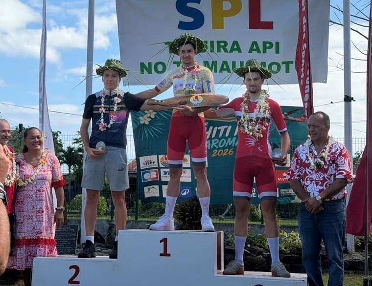 Rayann Lacheny a confirmé son statut de favori en remportant son troisième Tour Tahiti Nui devant Grégory Durando et Paul Roy.