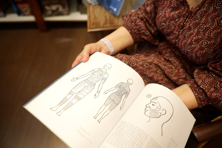 Édition : ce que les tatouages racontent de l’Océanie dans un nouveau livre