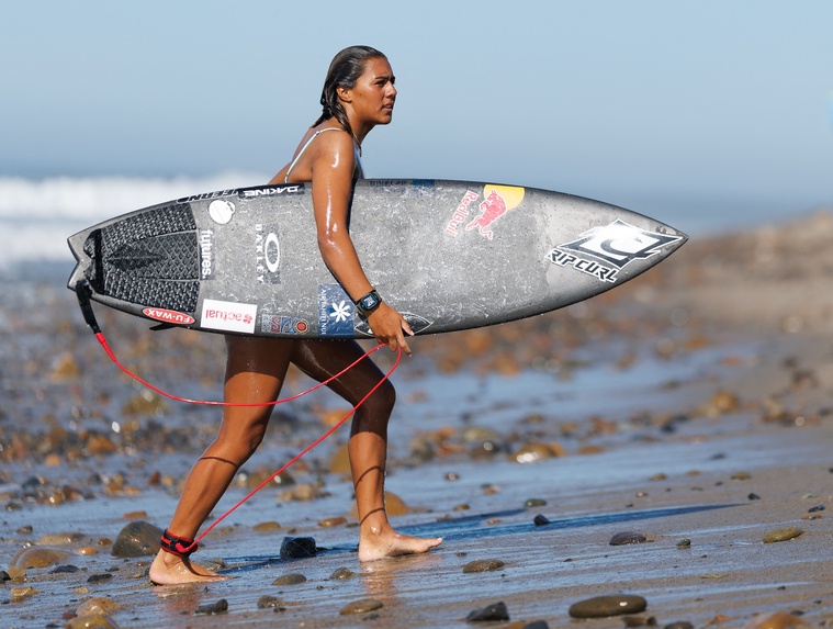 Surf: Tya Zebrowski, la prodige des vagues