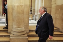 ​Deux ans d'emprisonnement avec sursis requis contre François Bayrou au procès en appel du MoDem