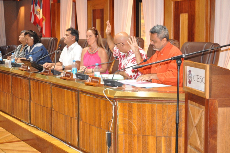 Politique familiale : le CESC pour un plan d'action Politique familiale : le CESC pour un plan d'action