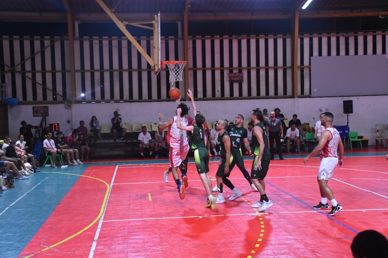 Le basket reprend ses droits sur les parquets du fenua