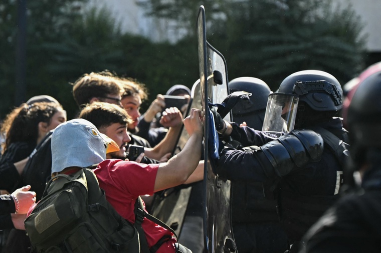 Colère lycéenne: nouvelle journée d'action jeudi, les représentants lycéens et étudiants veulent être reçus par Lecornu Colère lycéenne: nouvelle journée d'action jeudi, les représentants lycéens et étudiants veulent être reçus par Lecornu