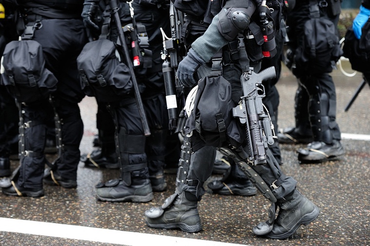 Etats-Unis : quatre morts dans une tuerie scolaire en Oregon, trois enfants et un professeur (police)